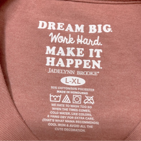 NWT JADELYNN BROOKE Friends Graphic Sleep Shirt “They Don’t Know” Size Large XL - Picture 7 of 11